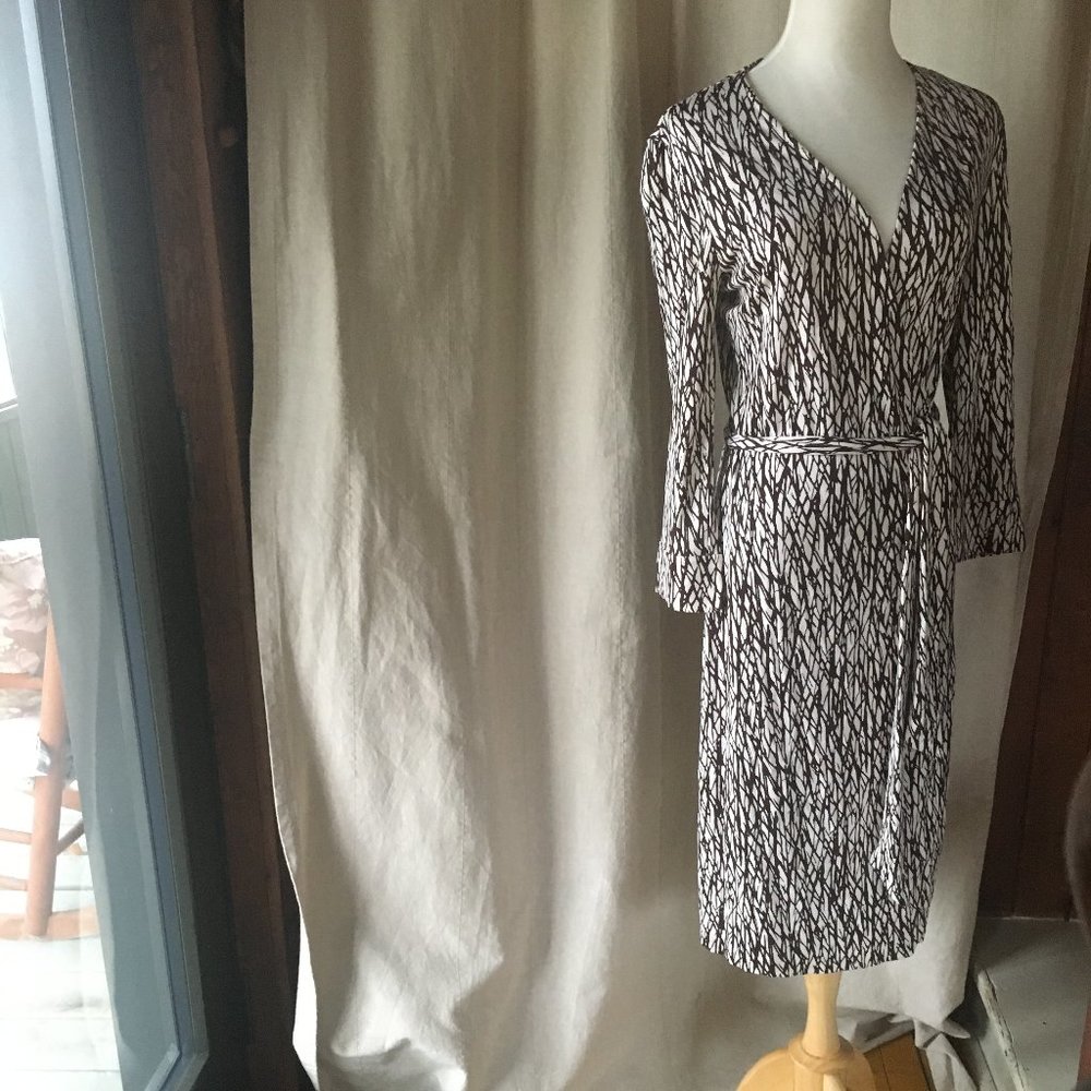WRAP DRESS
